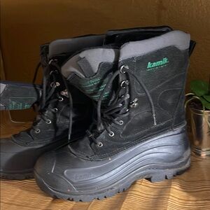 Kamik Black and Green Winter Boots